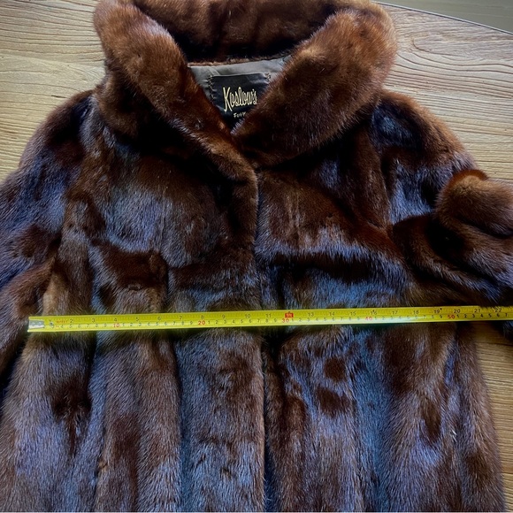 SOLD:Spectacular designer Mink coat with detailing on cuffs and shoulder. Size L - Picture 8 of 15